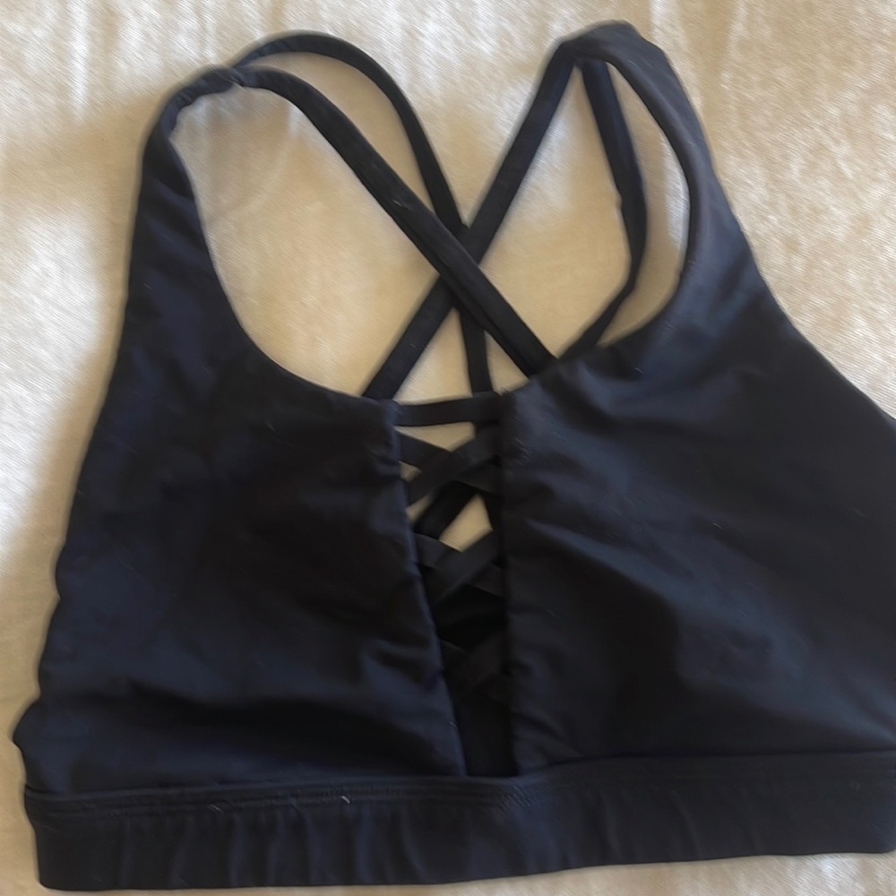Lululemon sports bra
